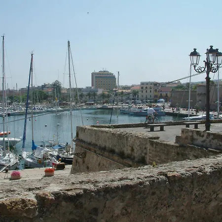 Janas De Mar בית הארחה