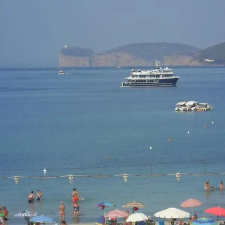 Guest house Janas De Mar 3*