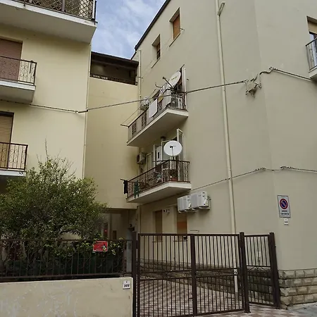 Janas De Mar Guest house